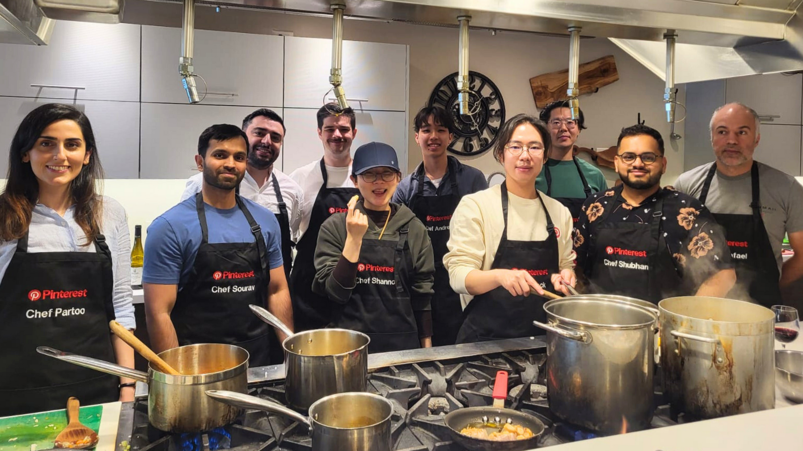 7 Reasons Why Cooking Is the Best Team Building Activity for Corporate Groups
